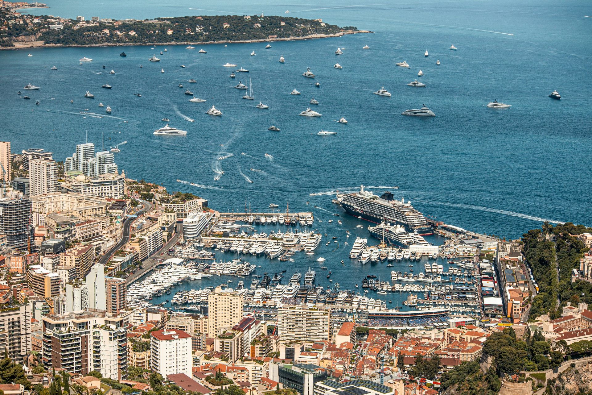 Monaco, le Rocher et le port